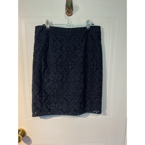 Banana Republic Dresses & Skirts - Banana Republic Pencil Skirt Womens 2 Navy Blue Excellent Floral Lace Overlay